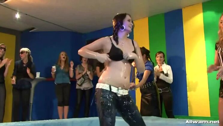 Eva Everheart - Euro Babe Fucks Rough in Slippery Gel