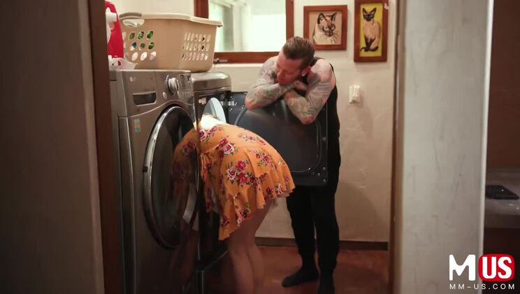 [ModelMediaUS] - Izzy Lush Brunette Babe in Wet Laundry - Izzy Lush