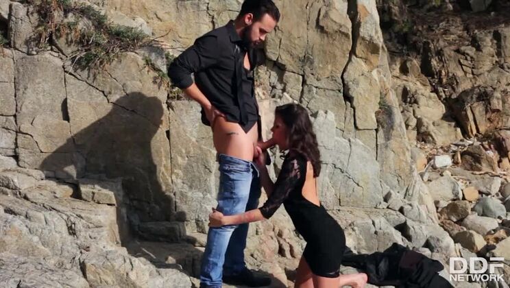 [OnlyBlowjob] - Brunette Verona Sky Deepthroats Hard Cock Outside - Verona Sky