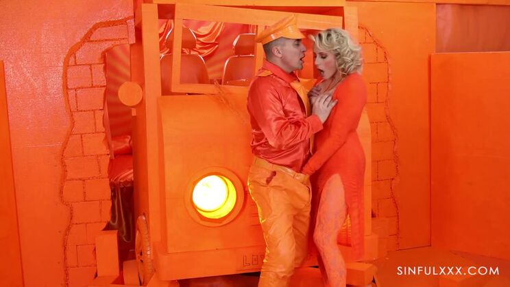 Big Tits MILF Brittany Bardot - Colors On Fire 1