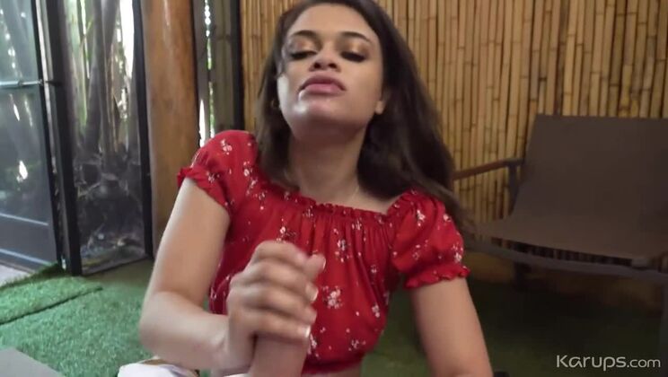 [KarupsHometownAmateurs] -  Latina POV Handjob Blast