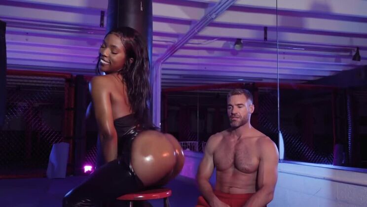 Big Tits Ebony Sarah Banks Sex Video