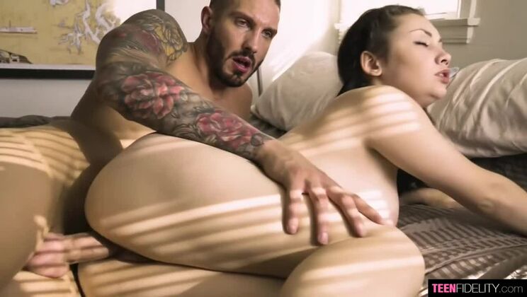 [TeenFidelity] - Lenna Lux Receives a Facial from Quinton James After Sex - Lenna Lux - Quinton James - Leena Lux