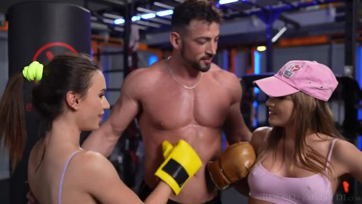 Italian Nympho Sucks Big Cock Deep