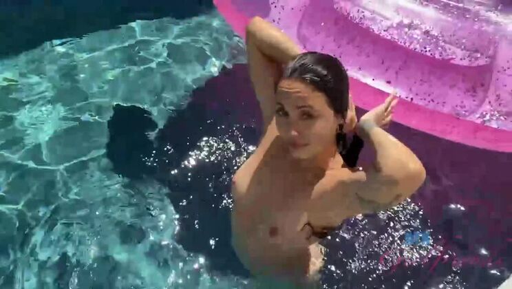 Mi Ha Doan Gets Fucked in the Pool