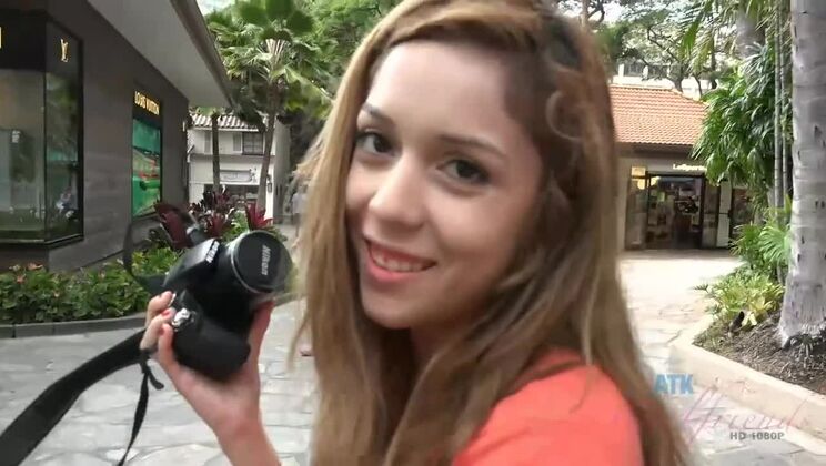 Skinny Amateur Kristina Bell Gets Creampied