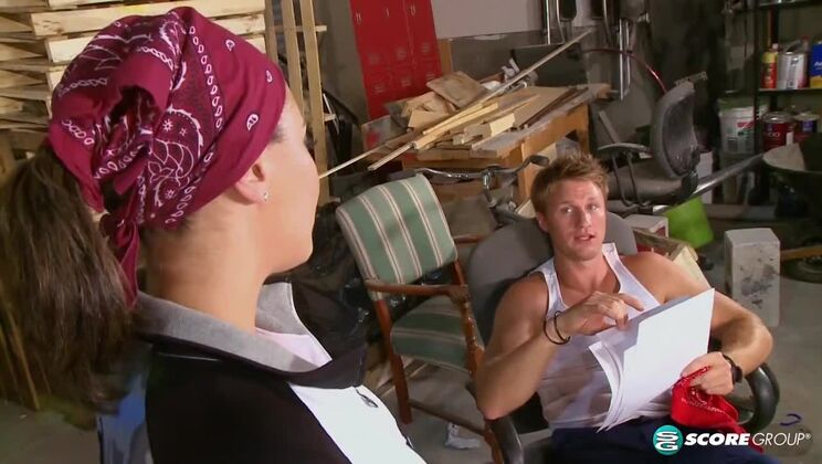 Brunette Beauty Selena Castro Garage