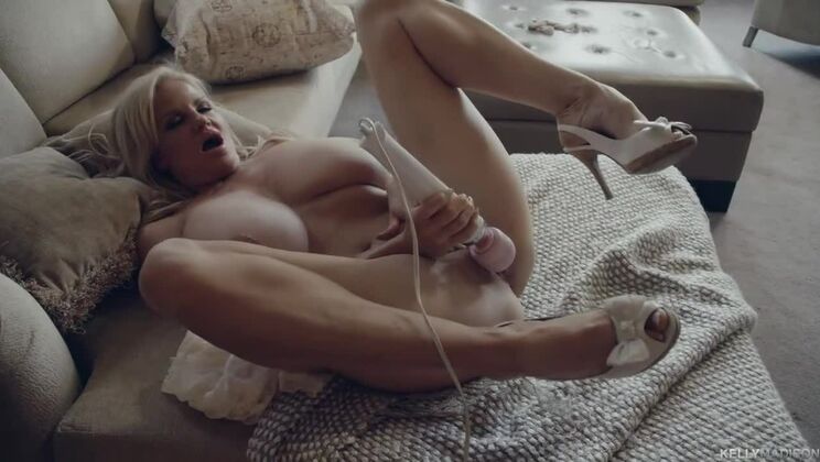 [KellyMadison] - Kelly Madison's Mature Body and Sex Toy Fun - Kelly Madison