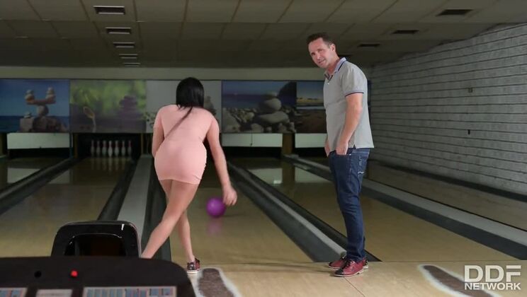 [HandsOnHardcore] - Hardcore Bowling Alley Sex - Nataly Gold & Anissa Kate in Anal & DP Action