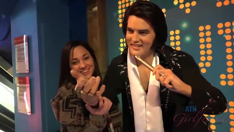 Amara Romani - Amateur Fun in the Shower