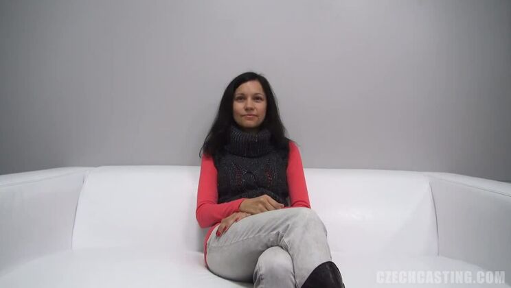  Brunette Beauty Lucie 