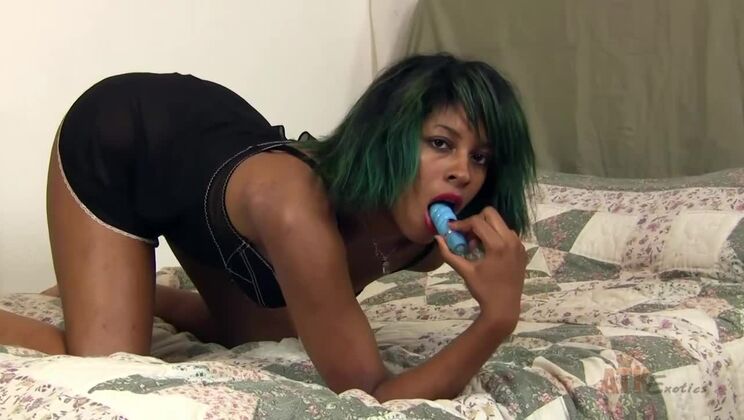 [ATKExotics] - Dharma's Ebony Solo - Amateur Delight