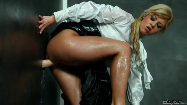 Nathaly Cherie - Big Titty Tattooed Babe Plays