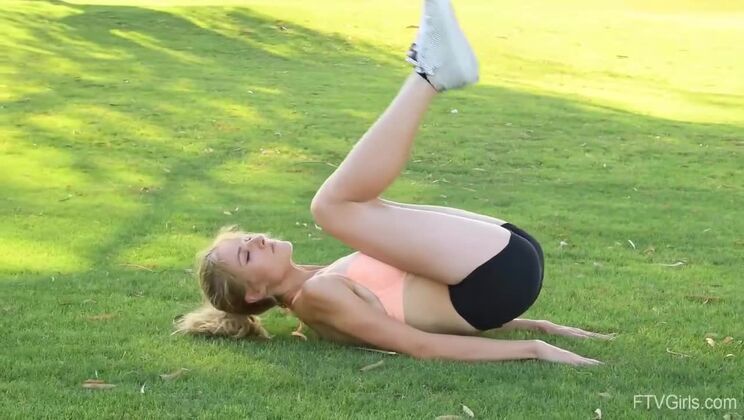 Beautiful Fisting and Solo Play by Mazzy