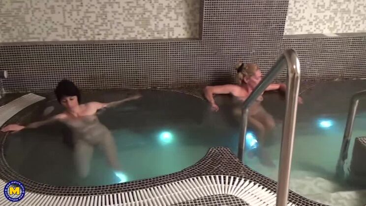 [Mature.nl] - Mature Ladies Getting Intimate - Yulia, Macie, Krystine