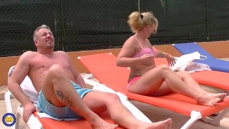 Teresa Lynn and Friend's Lesbian Fun