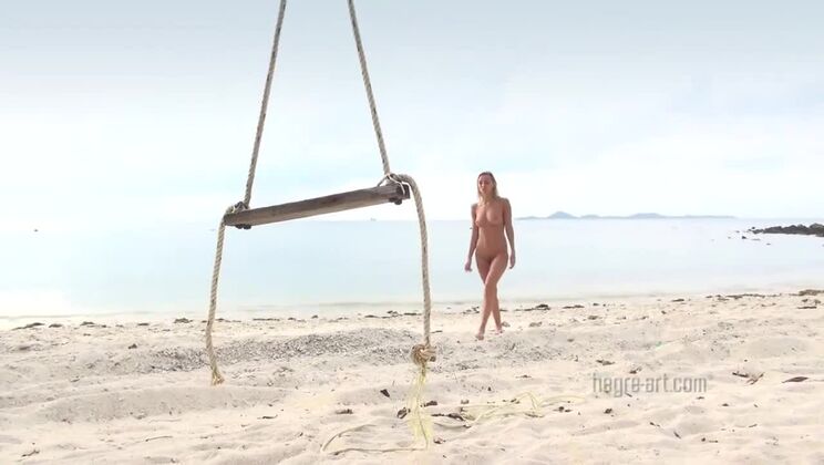 [Hegre] - Blonde Babe Coxy Rubs Herself on the Sand