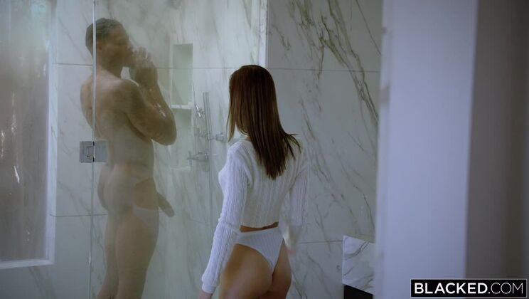 [BLACKED] - Reverse Cowgirl: Ana Rose Takes Control