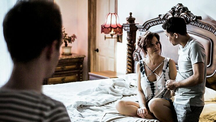 [PureTaboo] - Mom Gets Taken Care Of By Sons - Ricky Spanish - Syren De Mer - Alex Jett