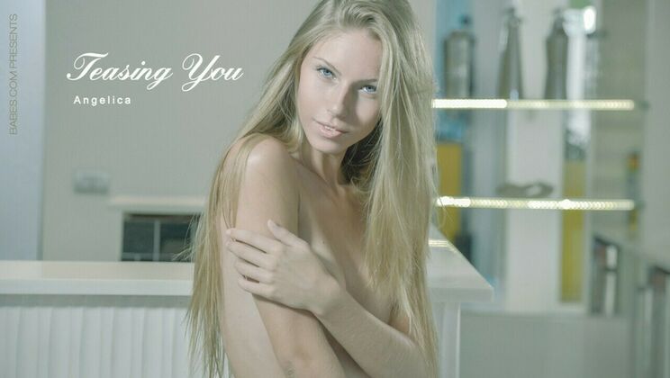 Angelica’s Hot Gonzo Masturbation