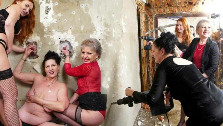 [GroupMams] - Bianca, Lucca, and Anna Get Naughty - Bianca M - Lucca F - Anna K