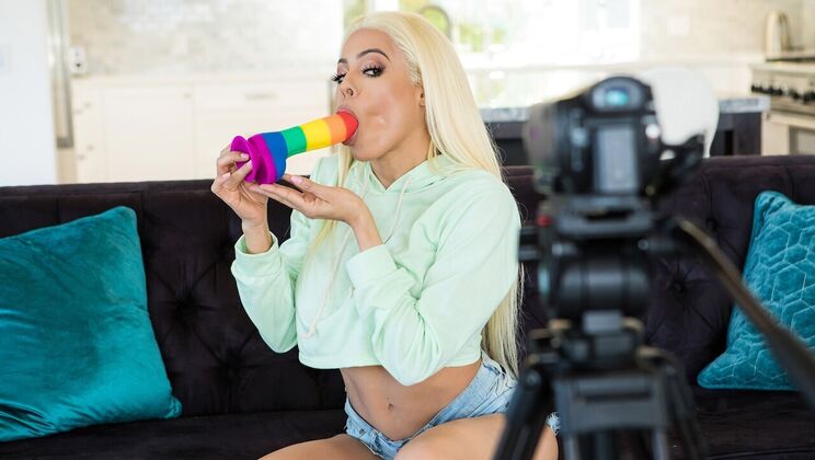 [Brazzers] - Markus Dupree and Luna Star's Steamy Encounter - Luna Star - Markus Dupree