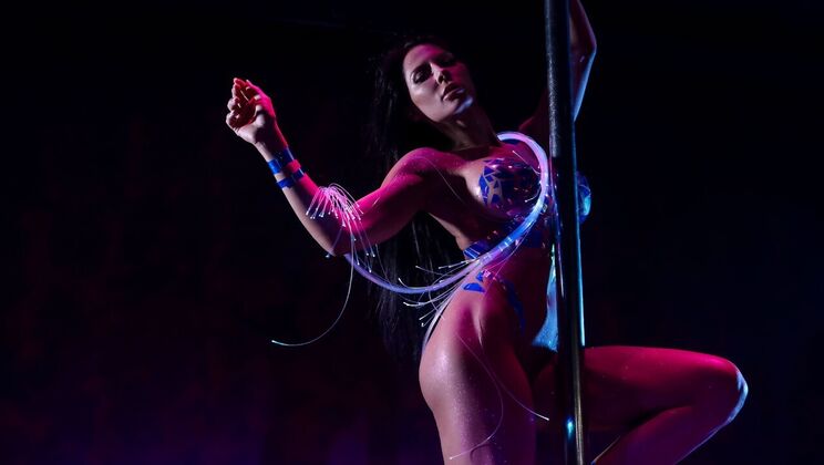 [Brazzers] - Madison Ivy and Danny D in Standing Sex Position - Danny D - Madison Ivy