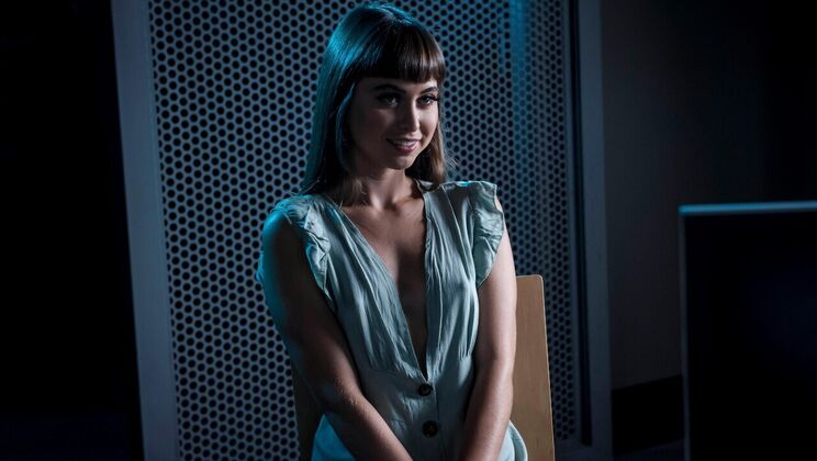 [Brazzers] - Short Hair Brunette Riley Reid in Sex - Riley Reid - Mick Blue