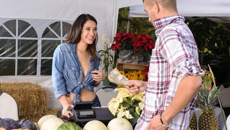 Japanese Wife's Deepthroat Skills