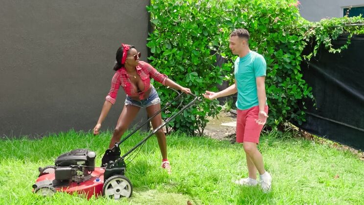 [MilfHunter] - Big Tits MILF Neighbor Gets Fucked - Naomi Foxxx - Johnny Love