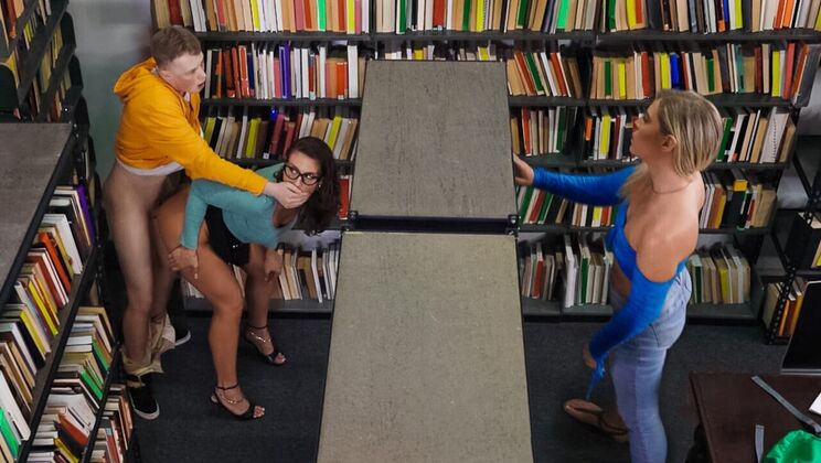 [LilHumpers] - College Sex with Short Hair Girl Mandy Waters - Jimmy Michaels - Krissy Knight - Mandy Waters