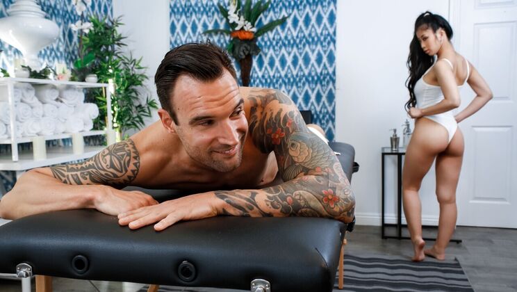 [BigNaturals] - Big Natural Tits Jade Kush in Amateur Sex