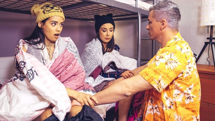 [FakeHostel] - Blowjob Slot Session - Andreina DeLuxe - Steve Q - Freya Dee