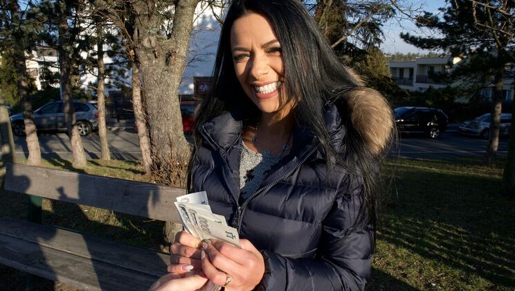 [PublicAgent] - Hot Outdoor Fuck with Tattooed Babe Shalina Devine - Max Dior - Shalina Devine