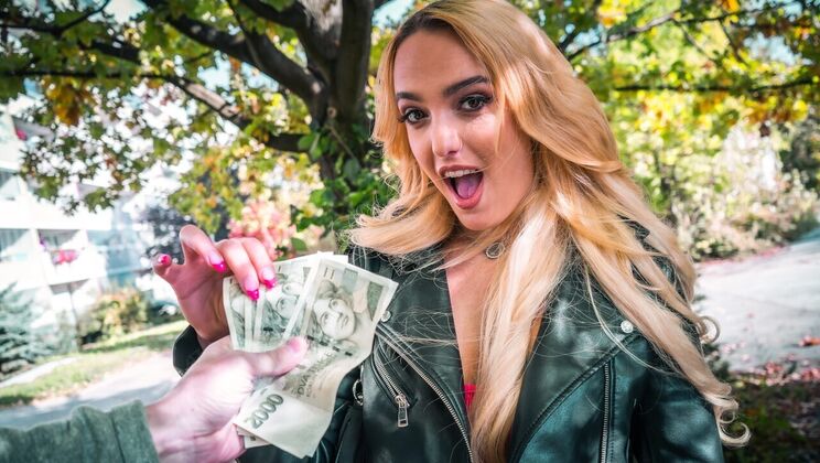 [PublicAgent] - Outdoor Doggystyle with Shaved Blonde - Erik Everhard - Anna Khara