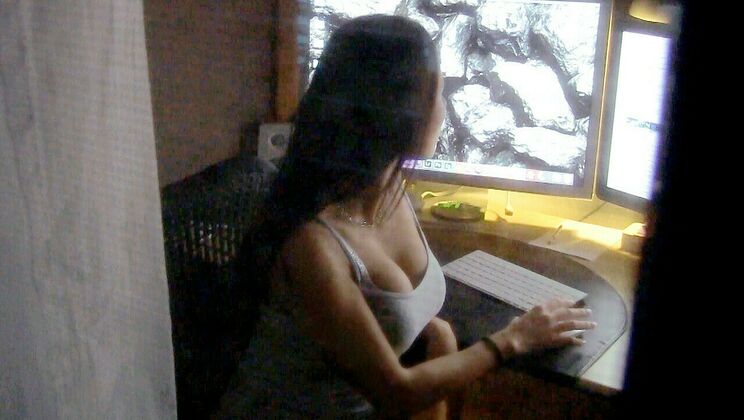 Hottie with Huge Boobs in Reverse