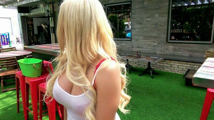 [PublicPickups] - Blonde Bombshell For Hire