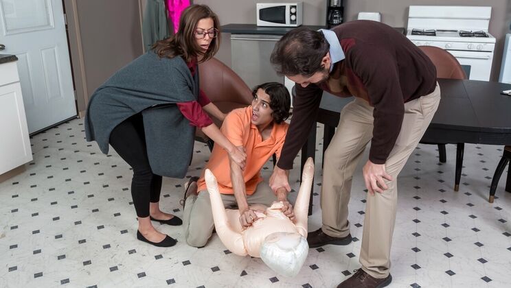 Pierced Pussy Licking Latina