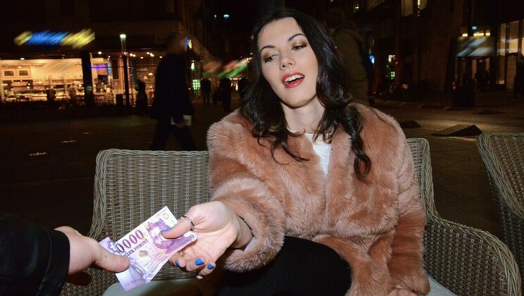 Banging Euro Babe Doggystyle