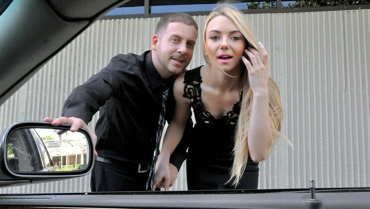 [StrandedTeens] - Molly Mae's Hot Creampie Date - Molly Mae