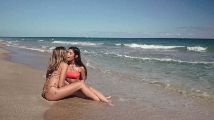 [WeLiveTogether] - Beach Pussy Licking Lesbians - Xxlayna Marie - Vivianne DeSilva
