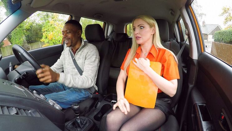 Amateur Gets Pleasure from Big Black Dick