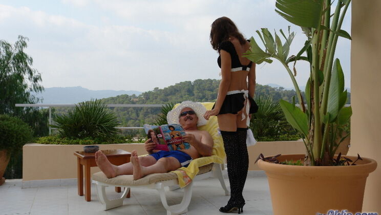 [Oldje] - Cum Swallowing Brunette Yenna Loves Blowjob - Yenna - Gustavo