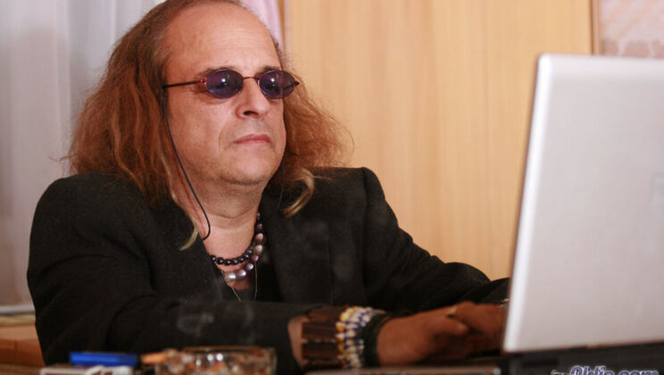 [Oldje] - Pussy Licking Fun With Skinny Brunette - Michaela Marti - Manfred