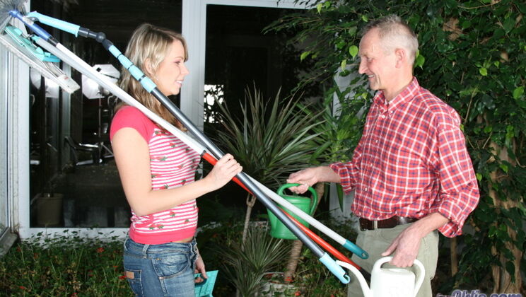 [Oldje] - Old Girl Swallows Cum - Doug - Alica