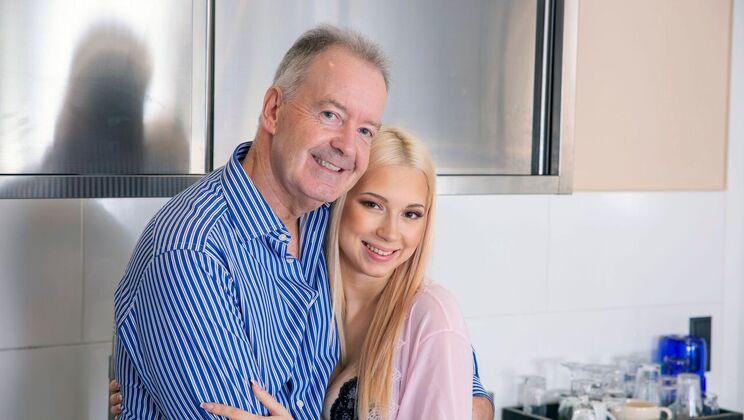 [Oldje] - Pussy Licking and Fucking with Roxy Risingstar