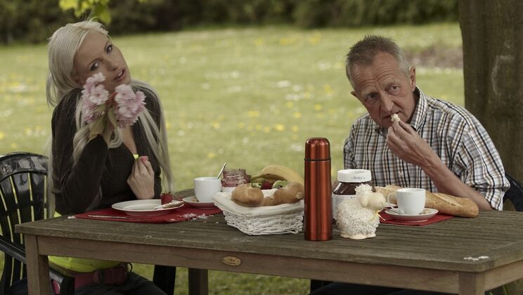 [Oldje] - Behind the Scenes of Spring - Doug - AlexisII