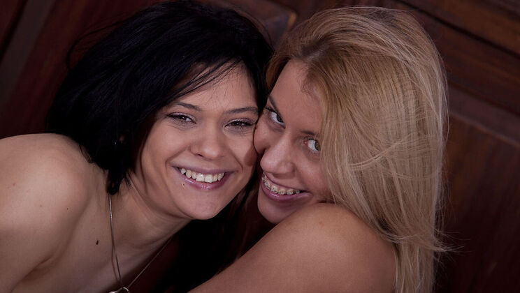 [Oldje] - Double the Fun with Two Hot Beauties - Nikky Thorne - Neil - Miho Lechter