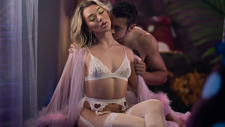 [TransAngels] - Outdoor Fucking with Shemale - Dante Colle - Emma Rose