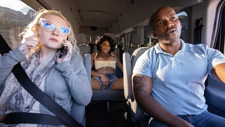 [TransAngels] - Outdoor Doggystyle with Horny Hitchhiker Lola - Lola Morena - Smash Thompson